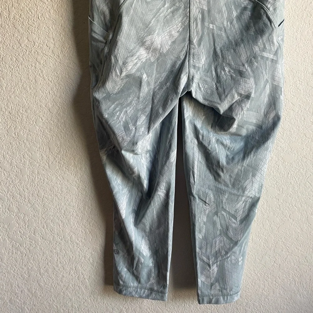 Lululemon Swift Speed High Rise Yoga Tight 28” Reverbrate Chevron Jacquard 10